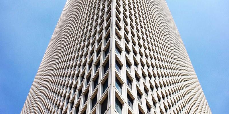 太平南路1775：家庭保洁中的民国木地板保养技巧